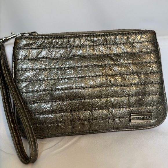 Express Metallic Quilted Wristlet Clutch - Picture 5 of 5